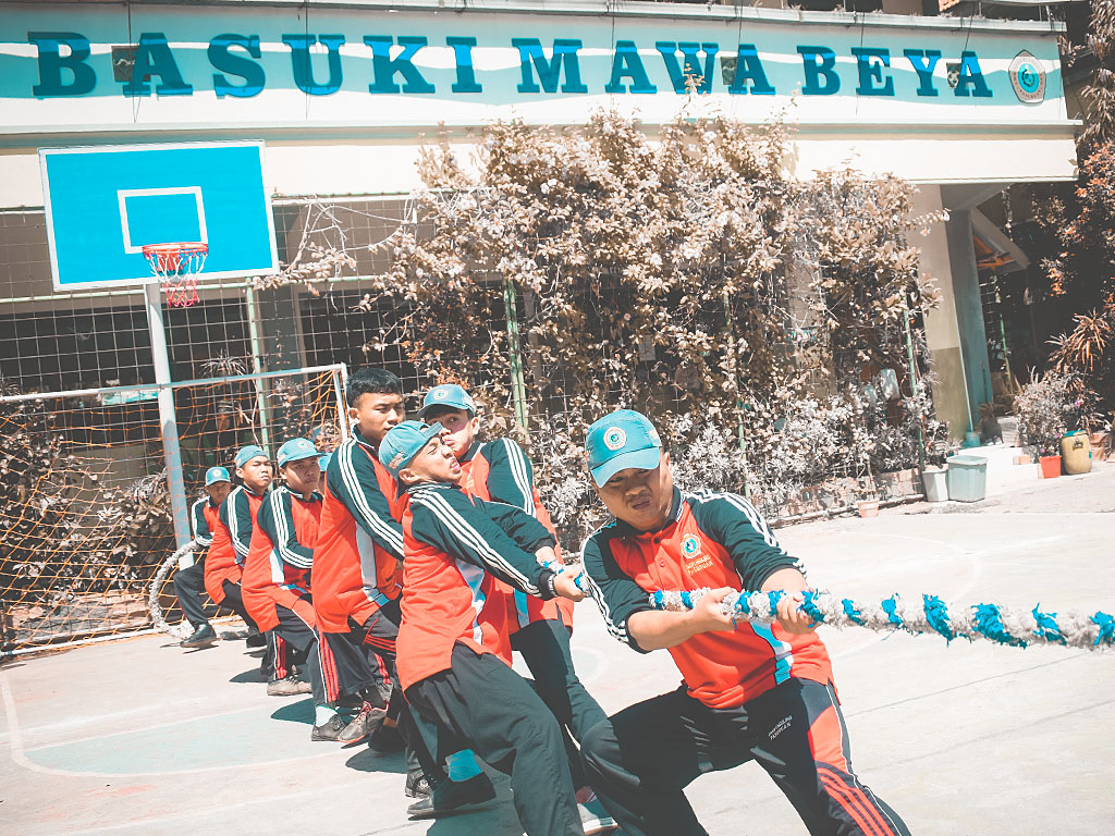 tarik tambang 1